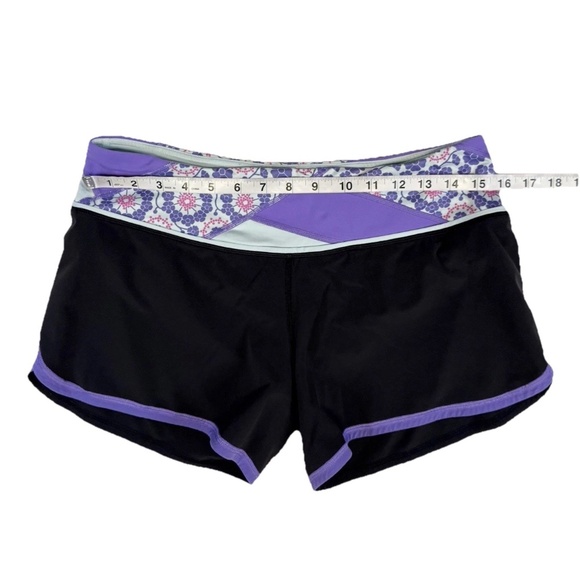 Lululemon Women Size 8 Groovy Run Shorts Black Quilt Summer13 5 Power Purple - Picture 5 of 13